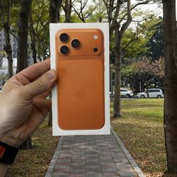 iPhone 17 Pro – Orange | 256GB | Latest Model | Unlocked - Best Prices Out 