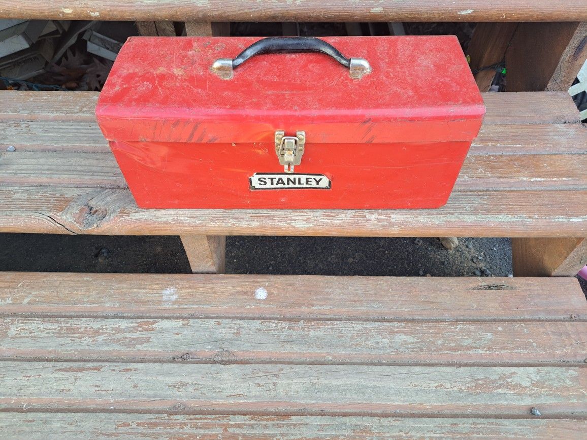Stanley Metal Tool Box With Tray And Misc Tools