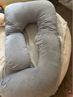 Pregnancy pillow