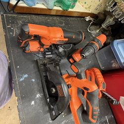 Black And decker 20 Volt 7 Piece Set-2 Batteries And Charger Included 