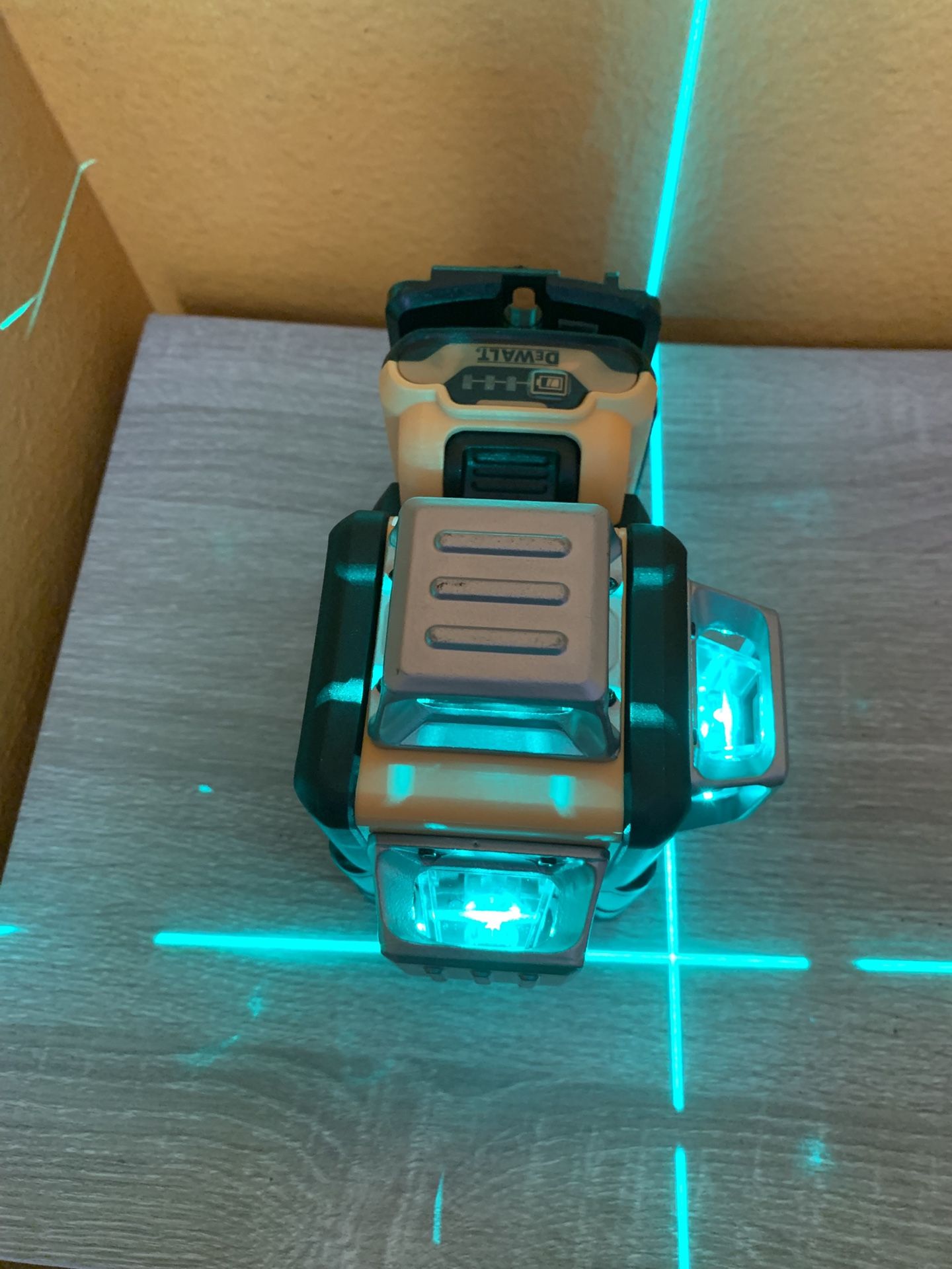 Quality, self leveling laser