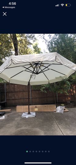 Panama Jack 10ft Round Cantilever Umbrella 