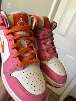 Nike Jordan 1’s “Pinksicle Orange” 4.5y $60 Firm