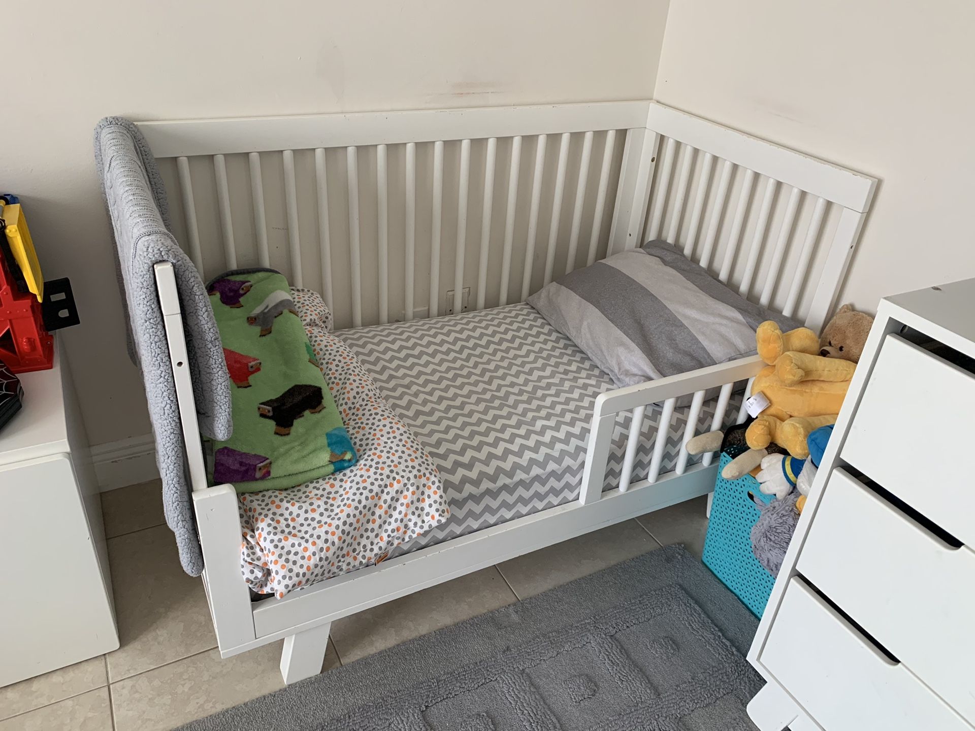 Babyletto crib and changing table