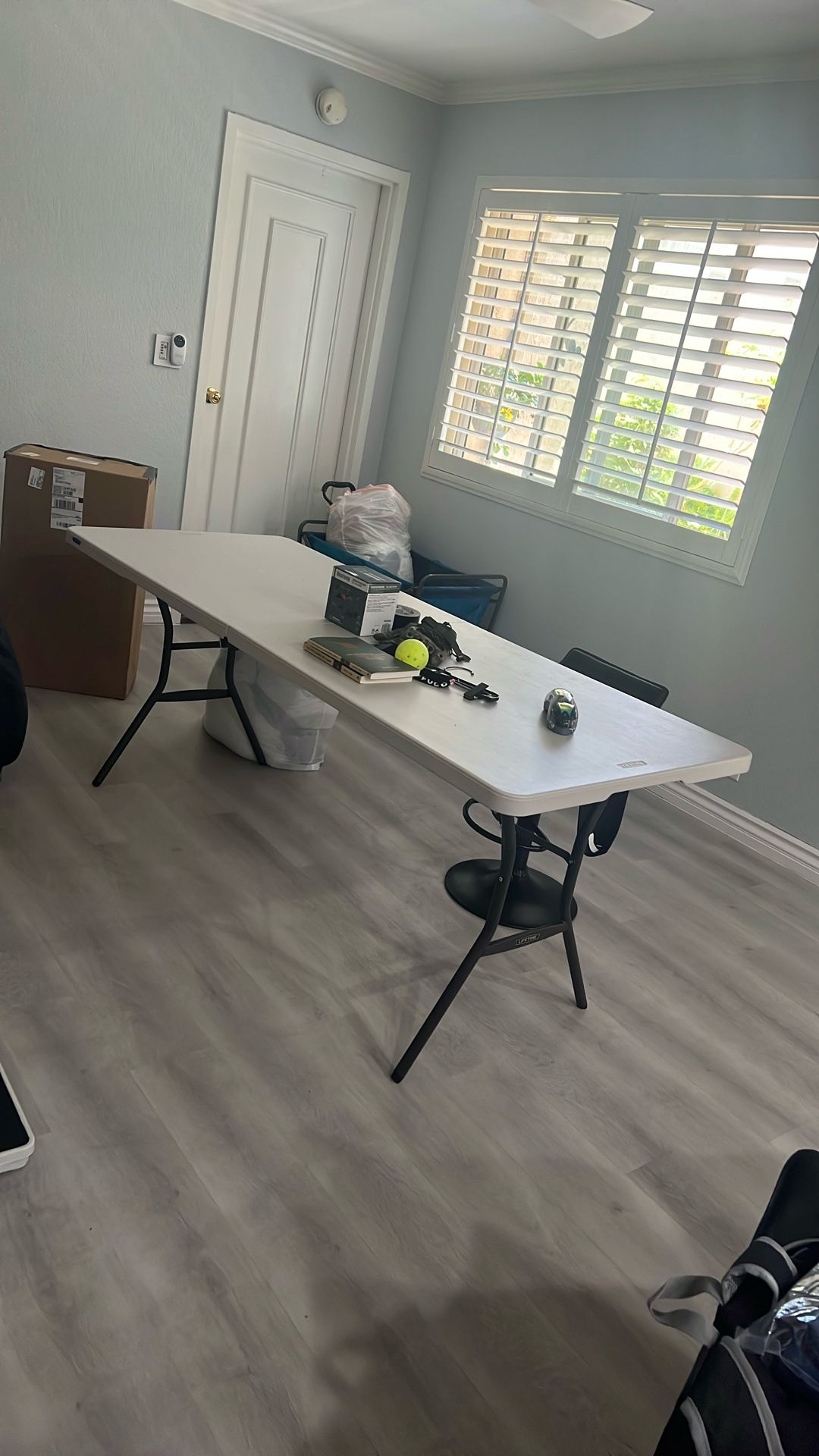 6 Foot folding table