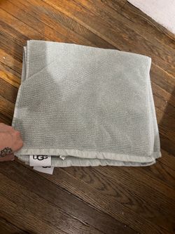 SET OF 2 UGG BATH TOWELS - UGG MARTIS ORGANIC COTTON BATH TOWELS - LIGHT BLUE