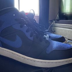 Air Jordan 1 mids