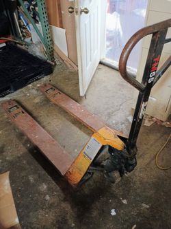 Pallet Jack 