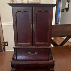 vintage jewelry box 