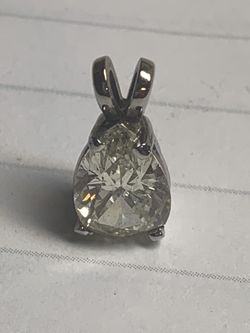 Pear shaped diamond pendant