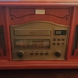 Leetac. Record Player Am/fm And Cd Player.