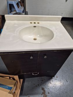 Bathroom vanity