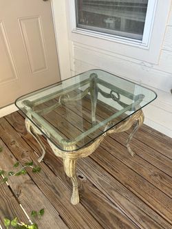 Decorative patio/living room coffee table