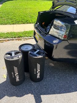 3  alpine bass cannons /tubes two 8 one 12.