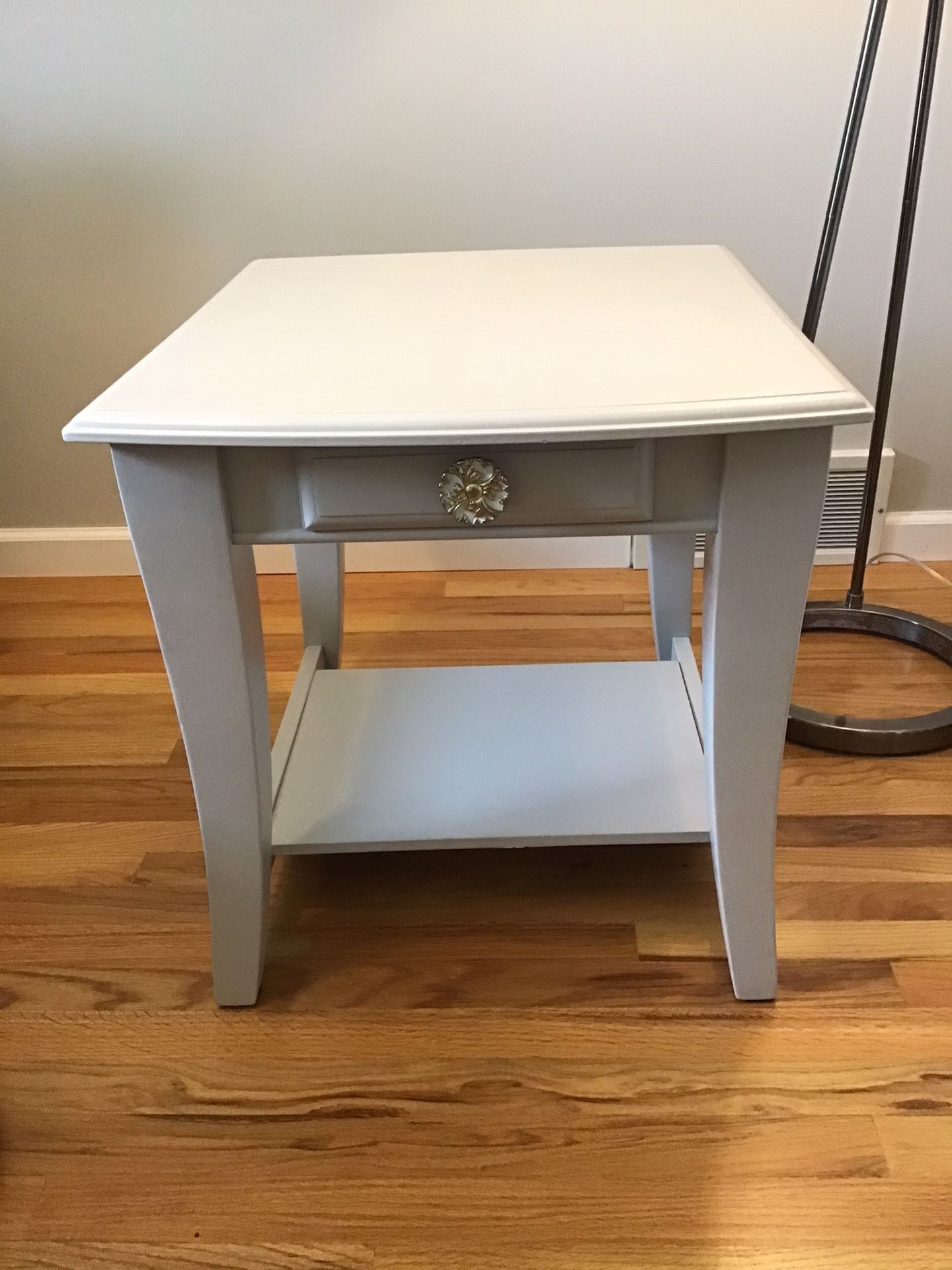 SIDE TABLE  Or END  TABLE 