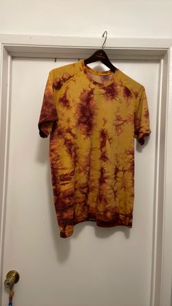 Lululemon T-shirt large