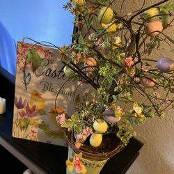 Easter Tree With Hanging Board