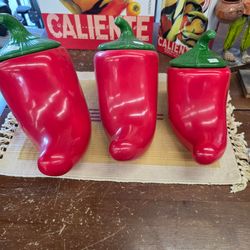 Chili pepper canister set