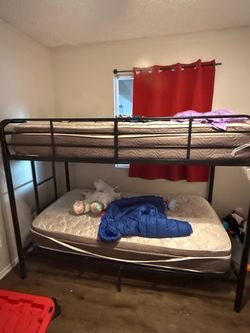 Black Metal Twin Bunk Bed