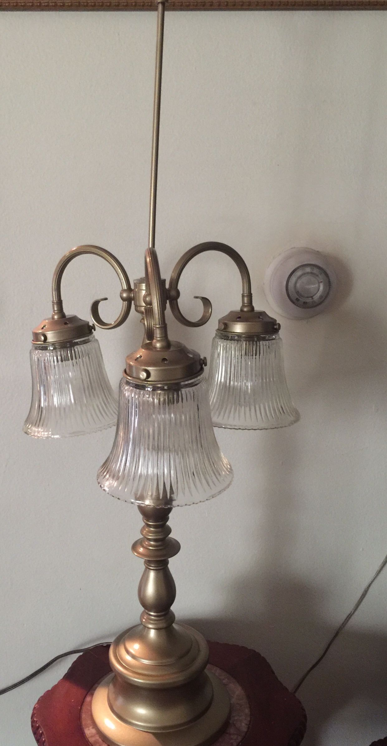 $40 very beautiful antique lamp 