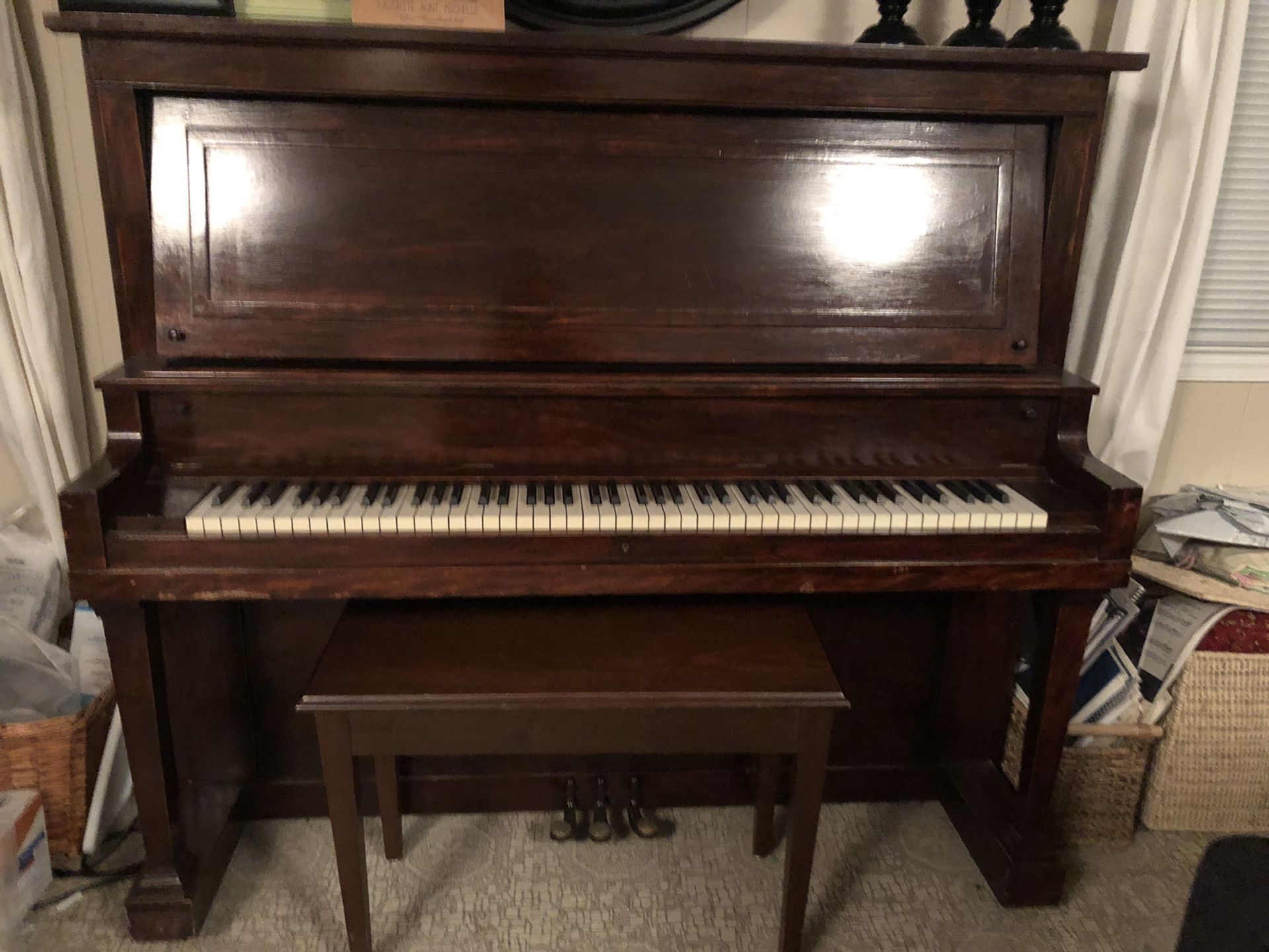 Beautiful upright piano for sale