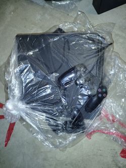 PS4 With 2 Controller