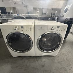 Electrolux Washer And Dryer Set “27 ( Lavadora Y Secadora )
