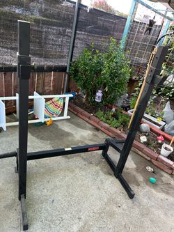 Squat rack