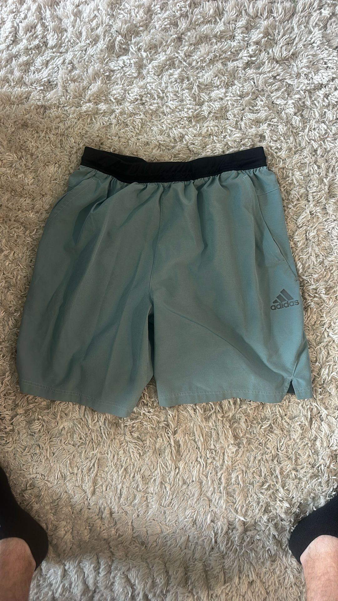 Men’s L Adidas Shorts