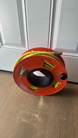 Retractable Rollup Extension Cord