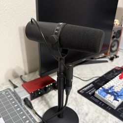 Shure SM7B 