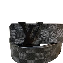 New Louis Vuitton graphite belt size 34/36 waist