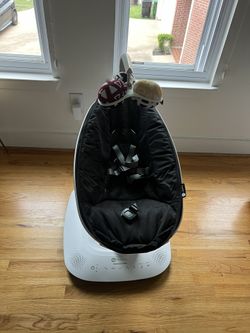 4moms MamaRoo Baby Swing – Excellent Condition