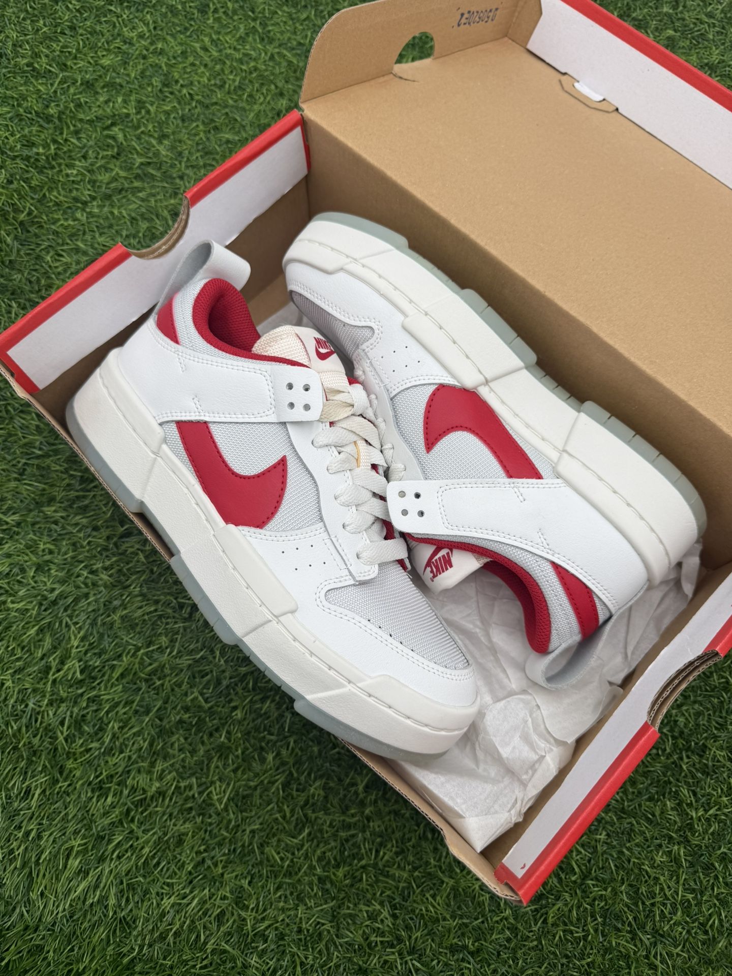 New Nike Dunk Disrupt Red White Size 6Y