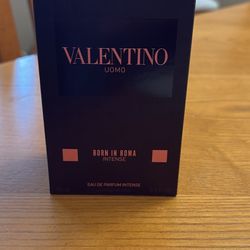 Valentino Born In Roma Intense 