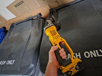 Dewalt grinder with 5ah battery