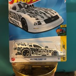Matchbox Hot Wheels Mustang Funny Car, HW Art Cars 5/10 [White/Black] 112/250