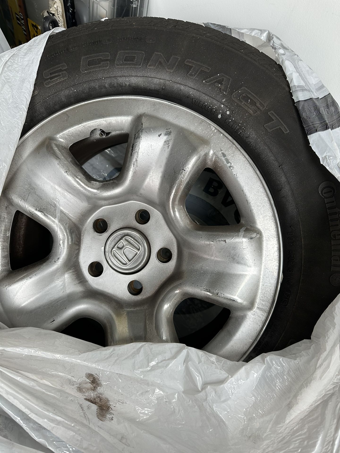 14 Crv Rims For Sale And 2 Good Tires