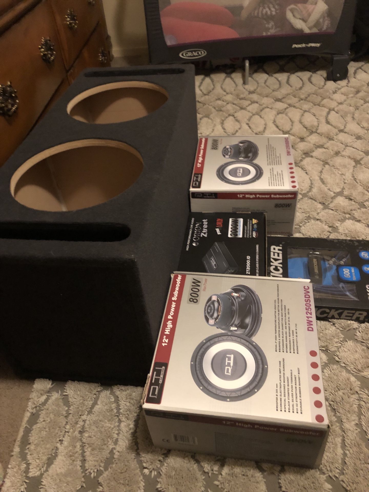 2 12s wiring kit box and 2000 watt amp