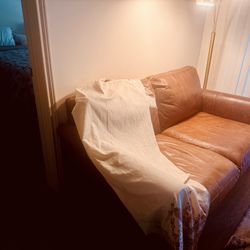 Leather Twin Couch From Jordan’s Furniture 