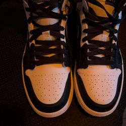 Air Jordan 1 Mid
