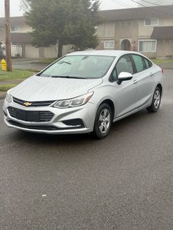 Chevrolet Cruze Silver Sedan