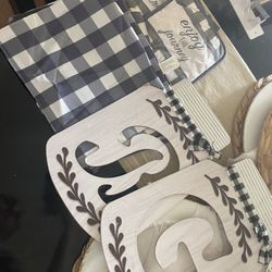 Place Mats To Signs And Pot Holders
