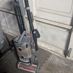 Shark Vacuum Works Great $30
