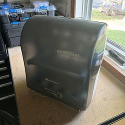 Automatic Paper Towel Dispenser 