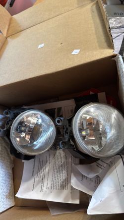 2022 Tacoma Fog lights stock