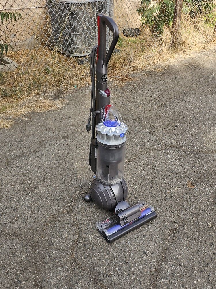 Dyson Ball Total Clean Upright Vacuum Cleaner Animal Pro