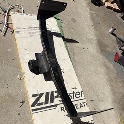 Toyota RAV4 tow hitch