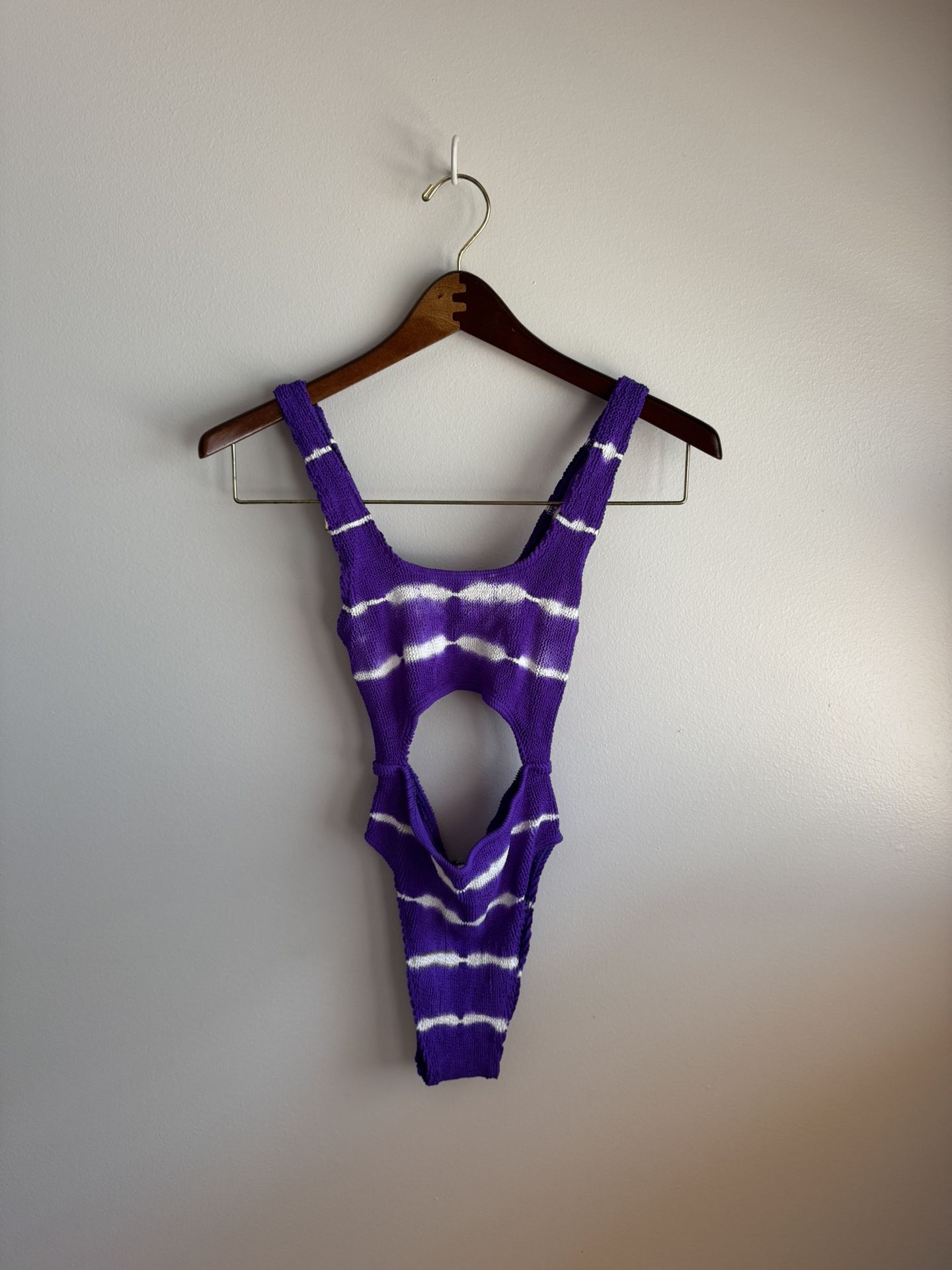 Bond Eye Swim AU One Piece - New Unworn With Tags