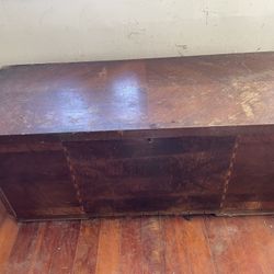 Lane Cedar Chest